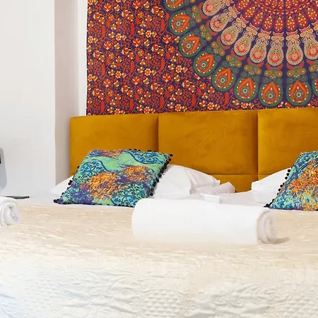 Hotel apartamentowy Smile & 3*